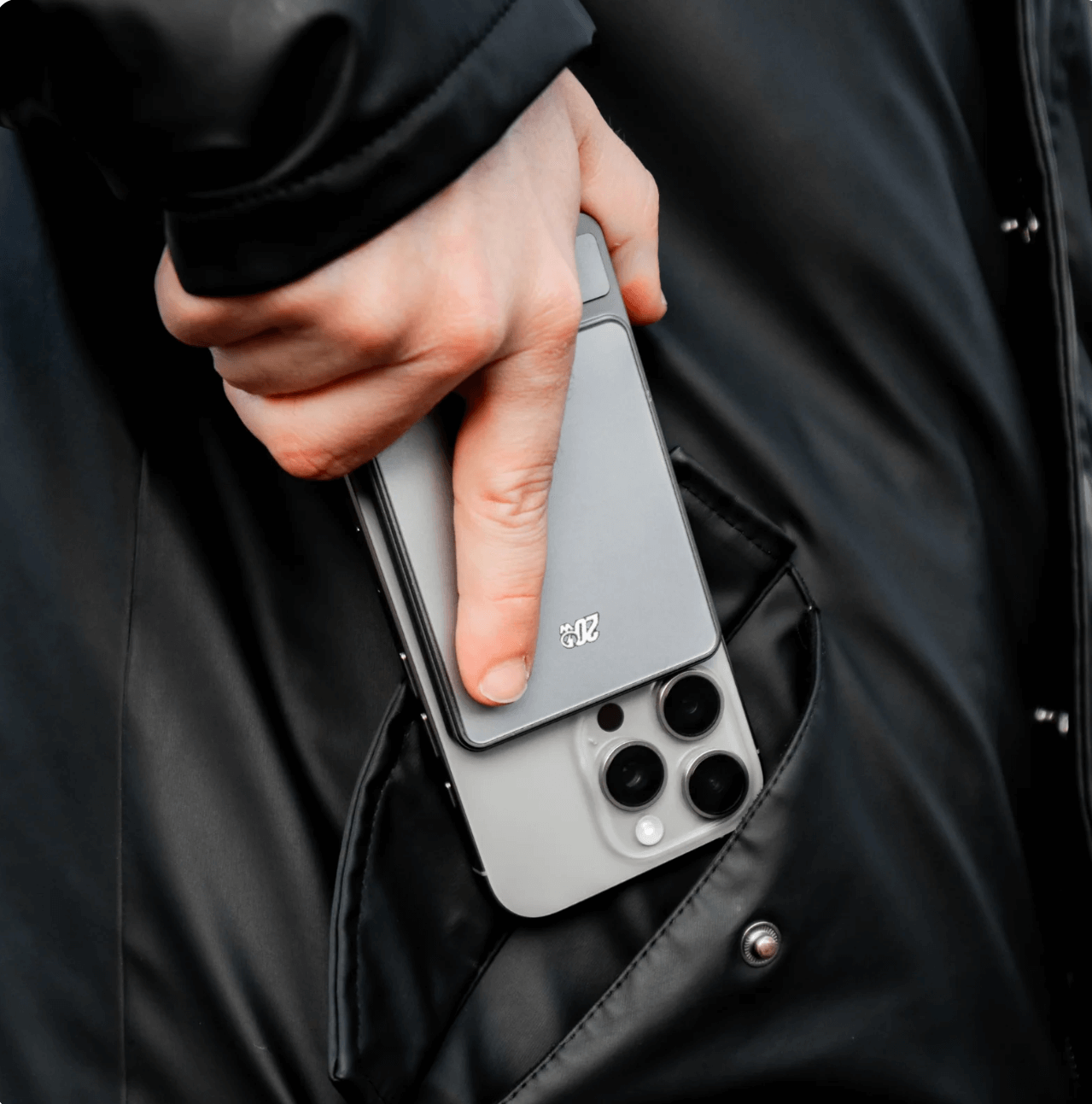 Flux — Batterie externe sans fil ultra-fine